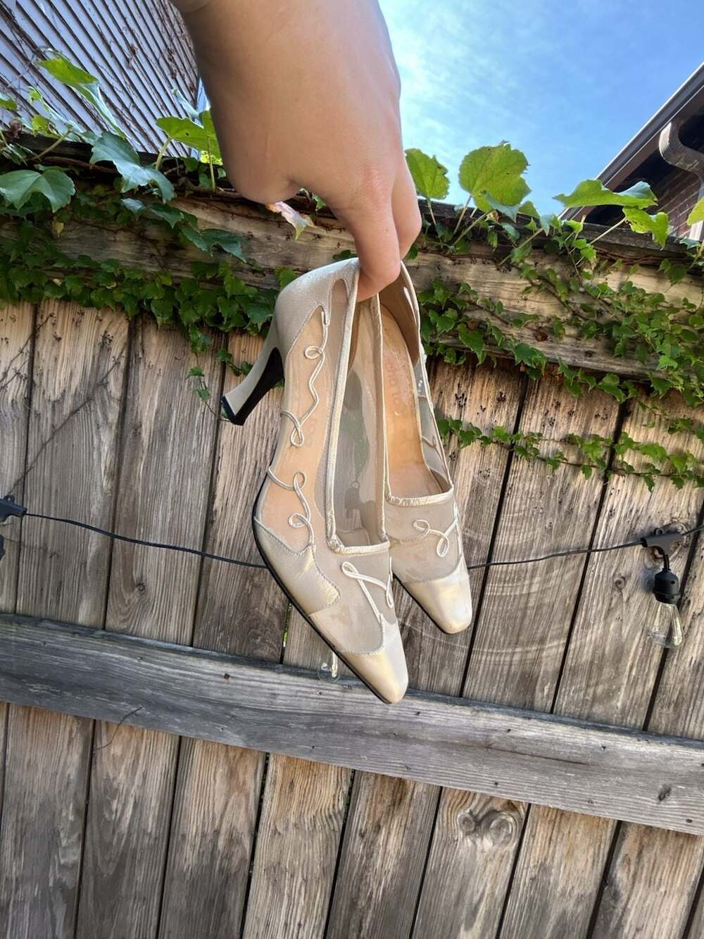 Sacha Too Vintage Leather Embroidered Kitten Heel Pumps Women’s Size 7 Small